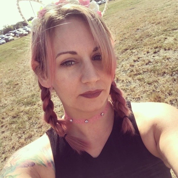 Meet your Posher, Kimberly - Picture 1 of 1